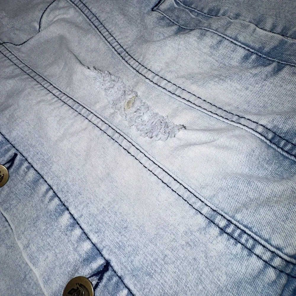 Unbranded ministry fashion
